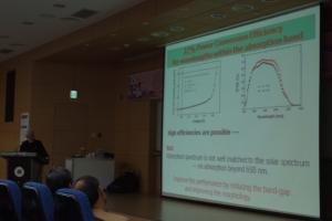 Prof. Alan J. Heeger's Lecture for transport mechanism of charge carrier in bulk heterojunction solar cell 이미지