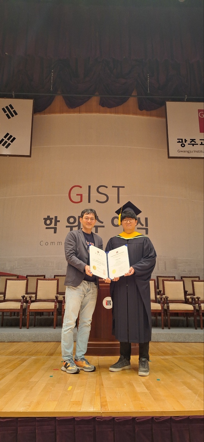 Graduation (2023/02/16) 이미지