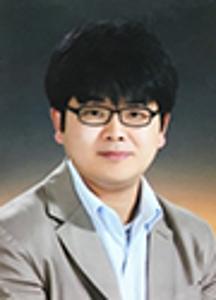 김동혁 부학부장